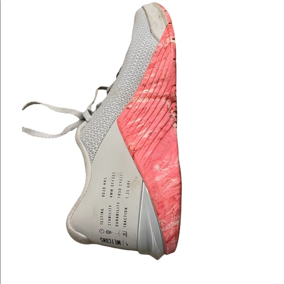 Pink and gray womens nike metcons 5 - Picture 7 of 7